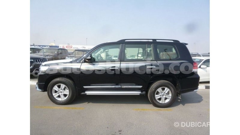 Big with watermark toyota land cruiser anse la raye import dubai 2171