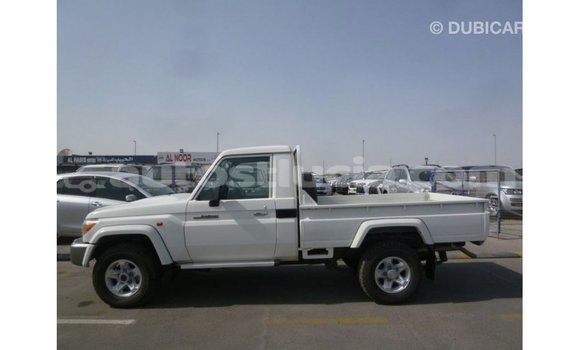 Buy Import Toyota Land Cruiser White Car in Import - Dubai in Anse-la-Raye Buy Import Toyota Land Cruiser White Car in Import - Dubai in Anse-la-Raye