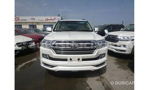Buy Import Toyota Land Cruiser White Car in Import - Dubai in Anse-la-Raye Buy Import Toyota Land Cruiser White Car in Import - Dubai in Anse-la-Raye