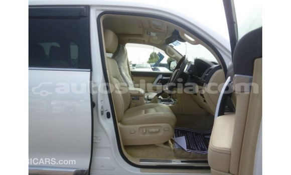 Buy Import Toyota Land Cruiser White Car in Import - Dubai in Anse-la-Raye Buy Import Toyota Land Cruiser White Car in Import - Dubai in Anse-la-Raye