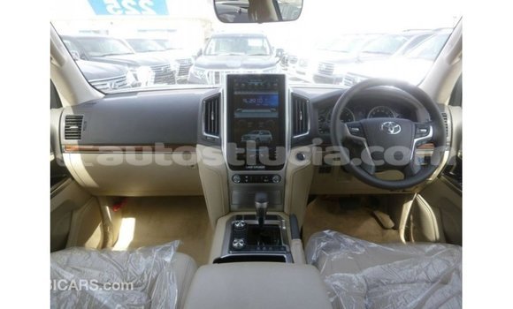 Buy Import Toyota Land Cruiser White Car in Import - Dubai in Anse-la-Raye Buy Import Toyota Land Cruiser White Car in Import - Dubai in Anse-la-Raye