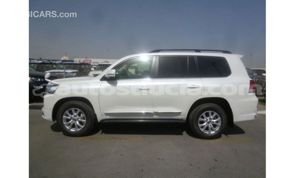 Buy Import Toyota Land Cruiser White Car in Import - Dubai in Anse-la-Raye Buy Import Toyota Land Cruiser White Car in Import - Dubai in Anse-la-Raye