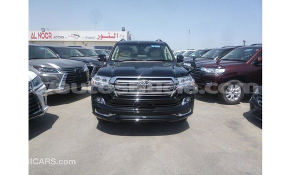 Acheter Import Voiture Toyota Land Cruiser Noir à Import - Dubai, Anse-la-Raye Acheter Import Voiture Toyota Land Cruiser Noir à Import - Dubai, Anse-la-Raye