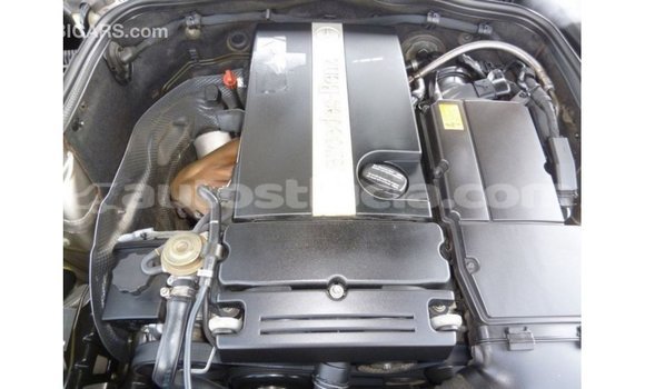 Acheter Import Voiture Mercedes-Benz 200 Autre à Import - Dubai, Anse-la-Raye Acheter Import Voiture Mercedes-Benz 200 Autre à Import - Dubai, Anse-la-Raye