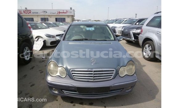 Buy Import Mercedes-Benz 190 (W201) Blue Car in Import - Dubai in Anse-la-Raye Buy Import Mercedes-Benz 190 (W201) Blue Car in Import - Dubai in Anse-la-Raye
