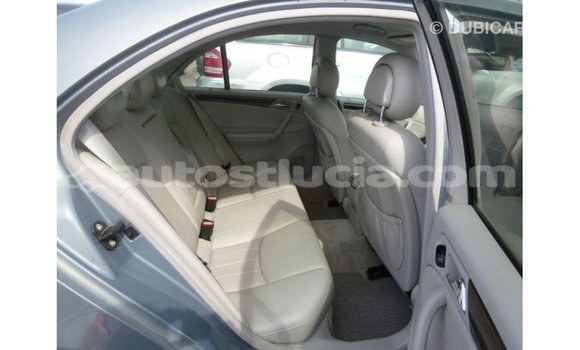 Buy Import Mercedes-Benz 190 (W201) Blue Car in Import - Dubai in Anse-la-Raye Buy Import Mercedes-Benz 190 (W201) Blue Car in Import - Dubai in Anse-la-Raye