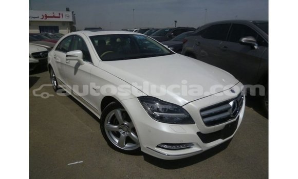Buy Import Mercedes-Benz 190 (W201) White Car in Import - Dubai in Anse-la-Raye Buy Import Mercedes-Benz 190 (W201) White Car in Import - Dubai in Anse-la-Raye