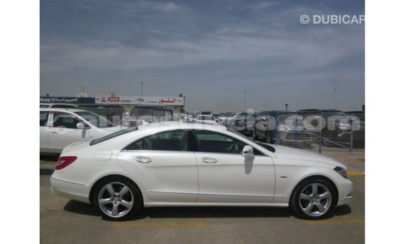 Buy Import Mercedes-Benz 190 (W201) White Car in Import - Dubai in Anse-la-Raye Buy Import Mercedes-Benz 190 (W201) White Car in Import - Dubai in Anse-la-Raye