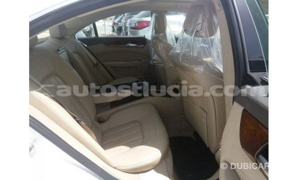 Buy Import Mercedes-Benz 190 (W201) White Car in Import - Dubai in Anse-la-Raye Buy Import Mercedes-Benz 190 (W201) White Car in Import - Dubai in Anse-la-Raye