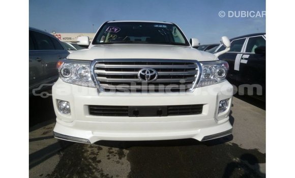 Buy Import Toyota Land Cruiser White Car in Import - Dubai in Anse-la-Raye Buy Import Toyota Land Cruiser White Car in Import - Dubai in Anse-la-Raye