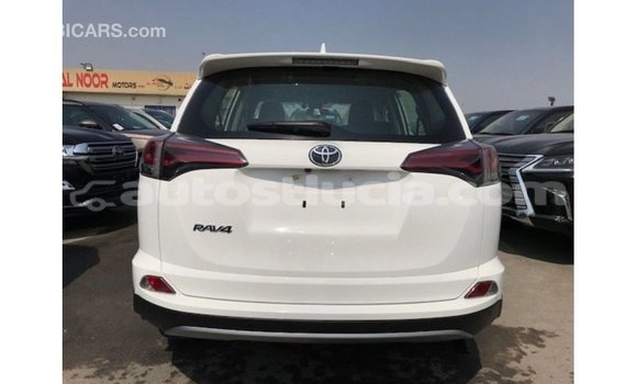 Buy Import Toyota 4Runner White Car in Import - Dubai in Anse-la-Raye Buy Import Toyota 4Runner White Car in Import - Dubai in Anse-la-Raye