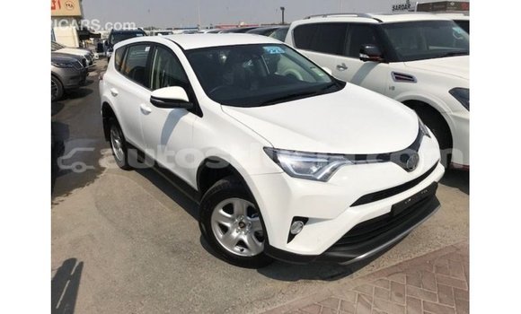 Buy Import Toyota 4Runner White Car in Import - Dubai in Anse-la-Raye Buy Import Toyota 4Runner White Car in Import - Dubai in Anse-la-Raye