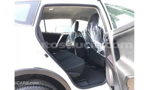 Buy Import Toyota 4Runner White Car in Import - Dubai in Anse-la-Raye Buy Import Toyota 4Runner White Car in Import - Dubai in Anse-la-Raye