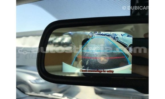 Buy Import Toyota Hiace White Car in Import - Dubai in Anse-la-Raye Buy Import Toyota Hiace White Car in Import - Dubai in Anse-la-Raye