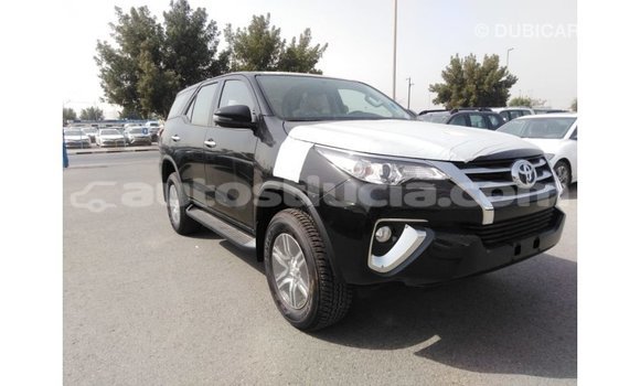 Acheter Import Voiture Toyota Fortuner Noir à Import - Dubai, Anse-la-Raye Acheter Import Voiture Toyota Fortuner Noir à Import - Dubai, Anse-la-Raye