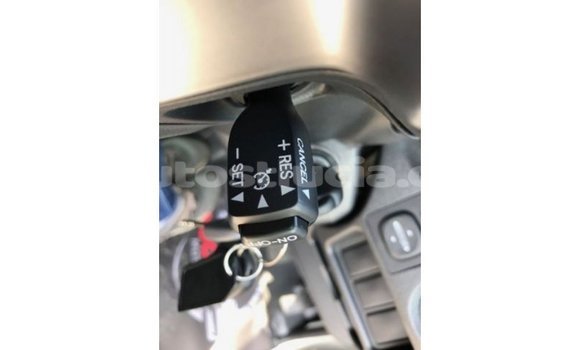 Buy Import Toyota Hiace White Car in Import - Dubai in Anse-la-Raye Buy Import Toyota Hiace White Car in Import - Dubai in Anse-la-Raye