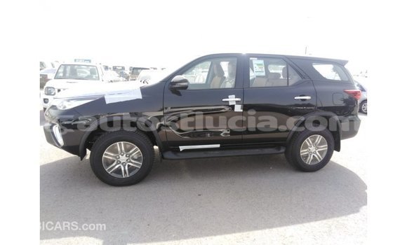Acheter Import Voiture Toyota Fortuner Noir à Import - Dubai, Anse-la-Raye Acheter Import Voiture Toyota Fortuner Noir à Import - Dubai, Anse-la-Raye