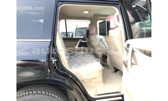 Buy Import Toyota Land Cruiser Black Car in Import - Dubai in Anse-la-Raye Buy Import Toyota Land Cruiser Black Car in Import - Dubai in Anse-la-Raye