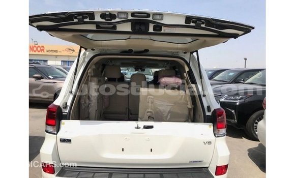 Buy Import Toyota Land Cruiser White Car in Import - Dubai in Anse-la-Raye Buy Import Toyota Land Cruiser White Car in Import - Dubai in Anse-la-Raye