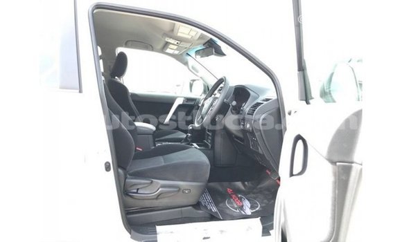 Buy Import Toyota Prado White Car in Import - Dubai in Anse-la-Raye Buy Import Toyota Prado White Car in Import - Dubai in Anse-la-Raye