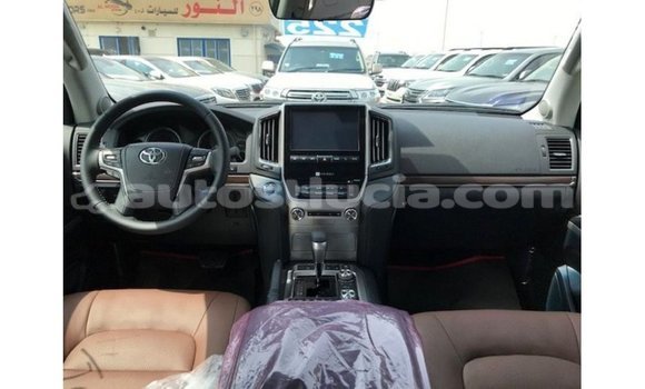 Buy Import Toyota Land Cruiser Black Car in Import - Dubai in Anse-la-Raye Buy Import Toyota Land Cruiser Black Car in Import - Dubai in Anse-la-Raye