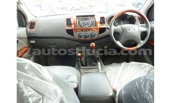 Buy Import Toyota Hilux Other Car in Import - Dubai in Anse-la-Raye Buy Import Toyota Hilux Other Car in Import - Dubai in Anse-la-Raye