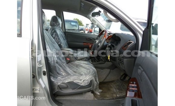 Buy Import Toyota Hilux Other Car in Import - Dubai in Anse-la-Raye Buy Import Toyota Hilux Other Car in Import - Dubai in Anse-la-Raye