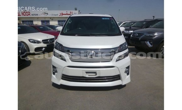 Buy Import Toyota Vellfire White Car in Import - Dubai in Anse-la-Raye Buy Import Toyota Vellfire White Car in Import - Dubai in Anse-la-Raye