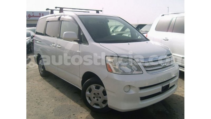 Big with watermark toyota noah anse la raye import dubai 2227