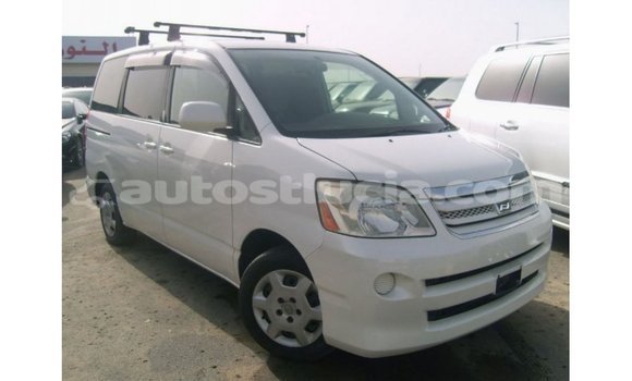 Buy Import Toyota Noah White Car in Import - Dubai in Anse-la-Raye Buy Import Toyota Noah White Car in Import - Dubai in Anse-la-Raye