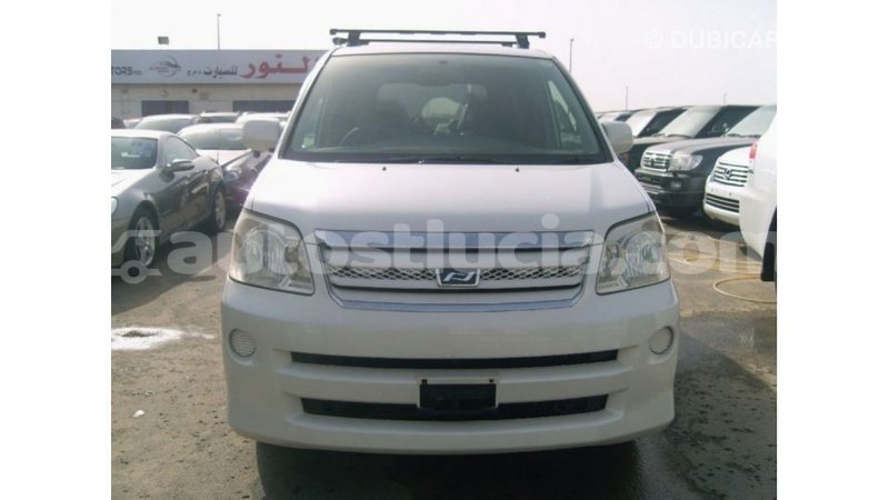 Big with watermark toyota noah anse la raye import dubai 2227