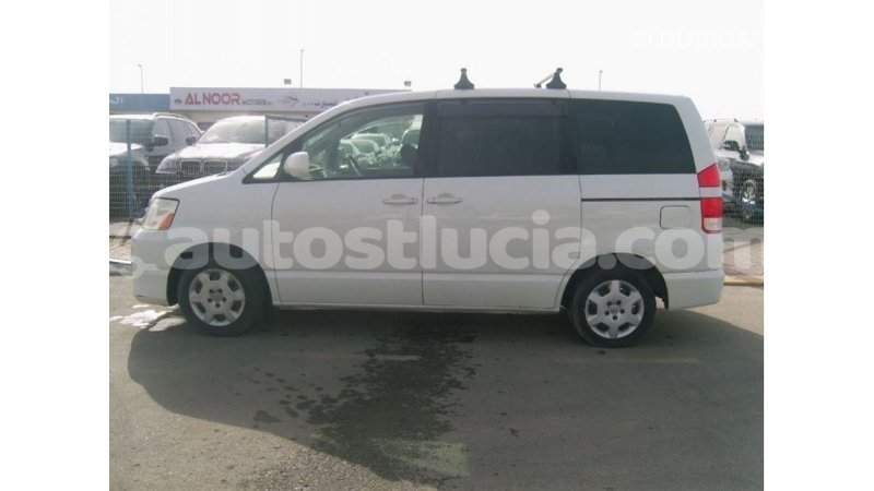 Big with watermark toyota noah anse la raye import dubai 2227