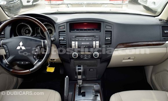 Acheter Import Voiture Mitsubishi Pajero Noir à Import - Dubai, Anse-la-Raye Acheter Import Voiture Mitsubishi Pajero Noir à Import - Dubai, Anse-la-Raye