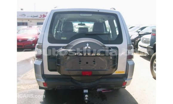 Acheter Import Voiture Mitsubishi Pajero Autre à Import - Dubai, Anse-la-Raye Acheter Import Voiture Mitsubishi Pajero Autre à Import - Dubai, Anse-la-Raye