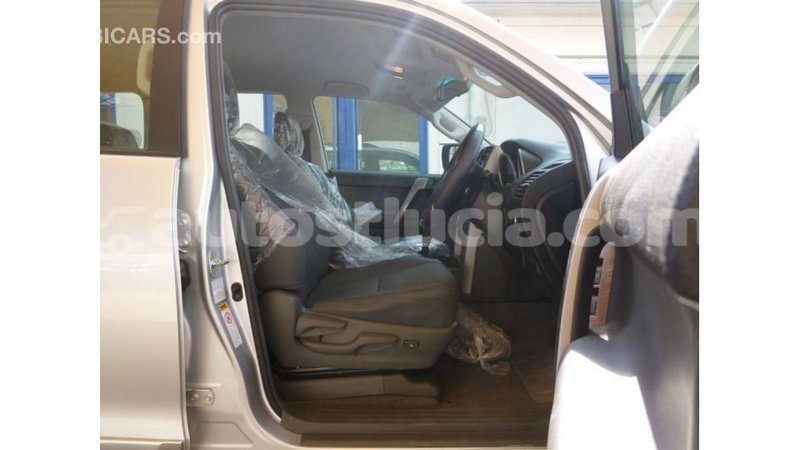 Big with watermark toyota prado anse la raye import dubai 2249