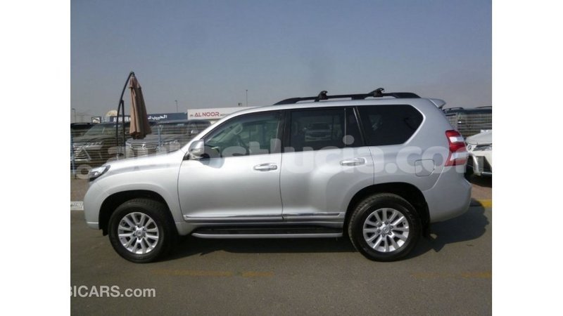 Big with watermark toyota prado anse la raye import dubai 2253