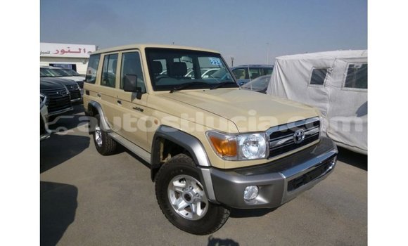Buy Import Toyota Land Cruiser Beige Car in Import - Dubai in Anse-la-Raye Buy Import Toyota Land Cruiser Beige Car in Import - Dubai in Anse-la-Raye