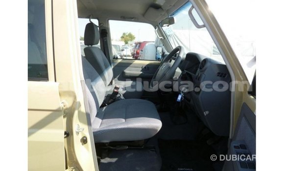Buy Import Toyota Land Cruiser Beige Car in Import - Dubai in Anse-la-Raye Buy Import Toyota Land Cruiser Beige Car in Import - Dubai in Anse-la-Raye