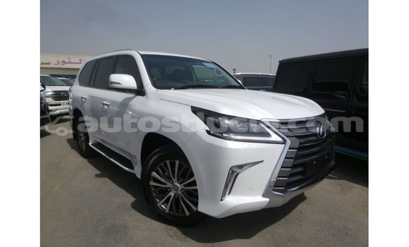 Acheter Import Voiture Lexus LX Blanc à Import - Dubai, Anse-la-Raye Acheter Import Voiture Lexus LX Blanc à Import - Dubai, Anse-la-Raye