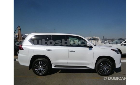 Acheter Import Voiture Lexus LX Blanc à Import - Dubai, Anse-la-Raye Acheter Import Voiture Lexus LX Blanc à Import - Dubai, Anse-la-Raye