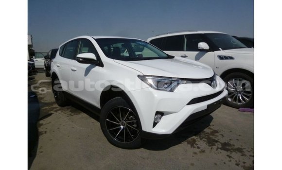 Buy Import Toyota 4Runner White Car in Import - Dubai in Anse-la-Raye Buy Import Toyota 4Runner White Car in Import - Dubai in Anse-la-Raye