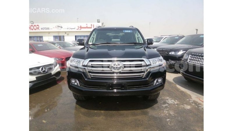 Big with watermark toyota land cruiser anse la raye import dubai 2272