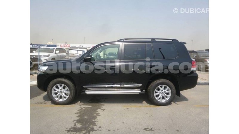 Big with watermark toyota land cruiser anse la raye import dubai 2272