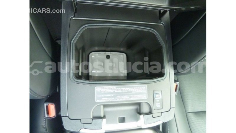 Big with watermark toyota land cruiser anse la raye import dubai 2272