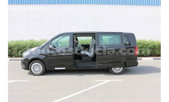 Acheter Import Voiture Mercedes-Benz 250 Noir à Import - Dubai, Anse-la-Raye Acheter Import Voiture Mercedes-Benz 250 Noir à Import - Dubai, Anse-la-Raye