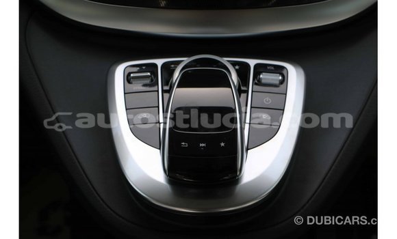 Acheter Import Voiture Mercedes-Benz 250 Noir à Import - Dubai, Anse-la-Raye Acheter Import Voiture Mercedes-Benz 250 Noir à Import - Dubai, Anse-la-Raye