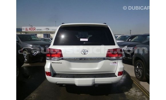 Buy Import Toyota Land Cruiser White Car in Import - Dubai in Anse-la-Raye Buy Import Toyota Land Cruiser White Car in Import - Dubai in Anse-la-Raye