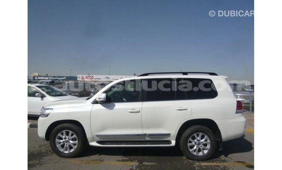Buy Import Toyota Land Cruiser White Car in Import - Dubai in Anse-la-Raye Buy Import Toyota Land Cruiser White Car in Import - Dubai in Anse-la-Raye
