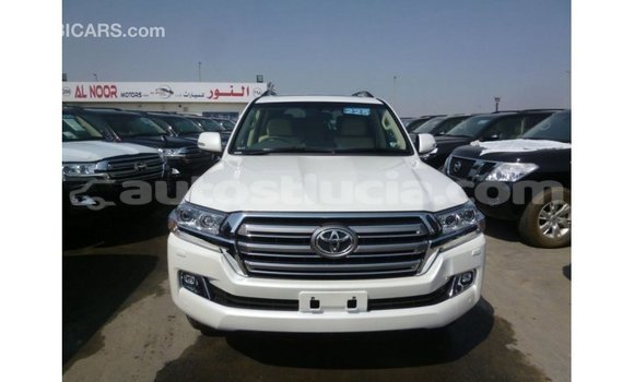 Acheter Import Voiture Toyota Land Cruiser Blanc à Import - Dubai, Anse-la-Raye Acheter Import Voiture Toyota Land Cruiser Blanc à Import - Dubai, Anse-la-Raye