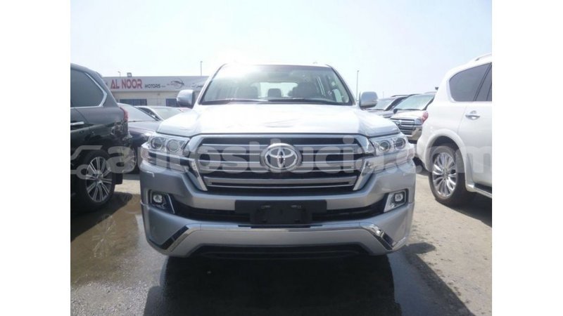 Big with watermark toyota land cruiser anse la raye import dubai 2278